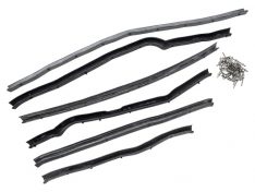 SERIES FRONT DOOR SEAL KIT LH