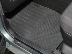 RUBBER MAT SET FRT F/LANDER 1997+