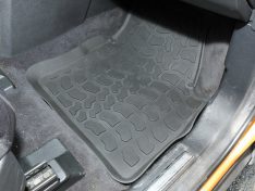 RUBBER MATS-FREELANDER 2-LHD