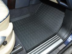 RUBBER MATS-RROVER 02-06-LHD UP TO 6A99